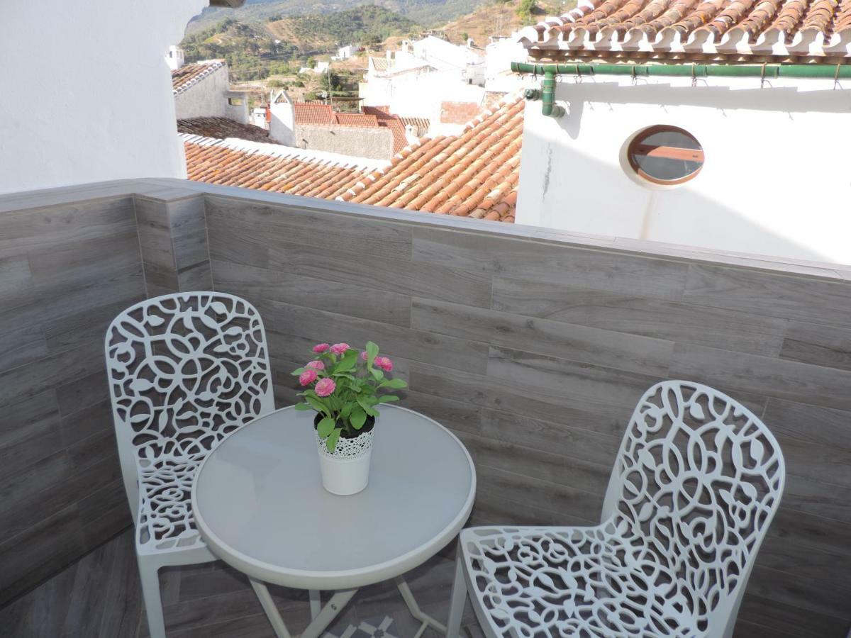 Casa Las Tres Conchas Yunquera Esterno foto